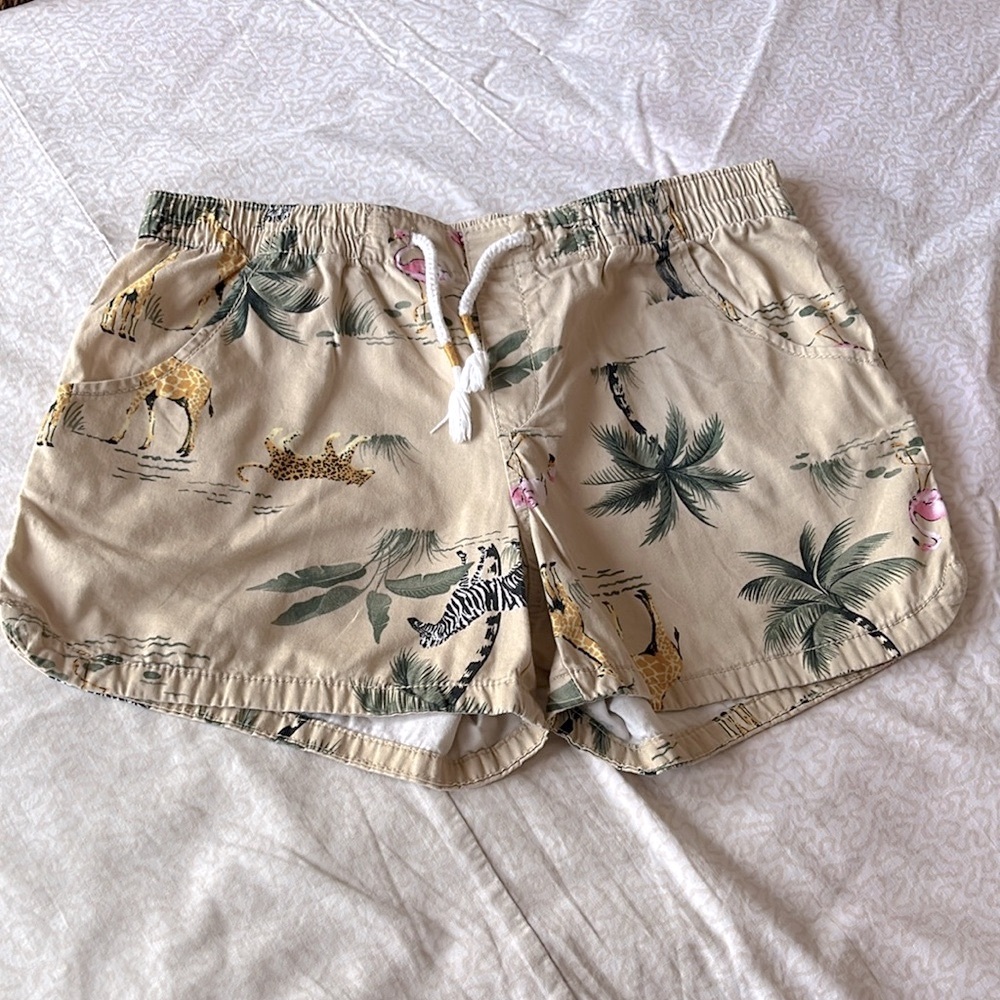 Old Navy girls safari print shorts in size xl (14)